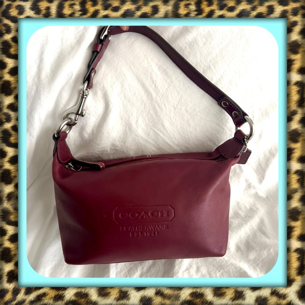 👑✅PRICE FIRM✅ COACH  Soft Burgundy Leather Mini Shoulder Bag